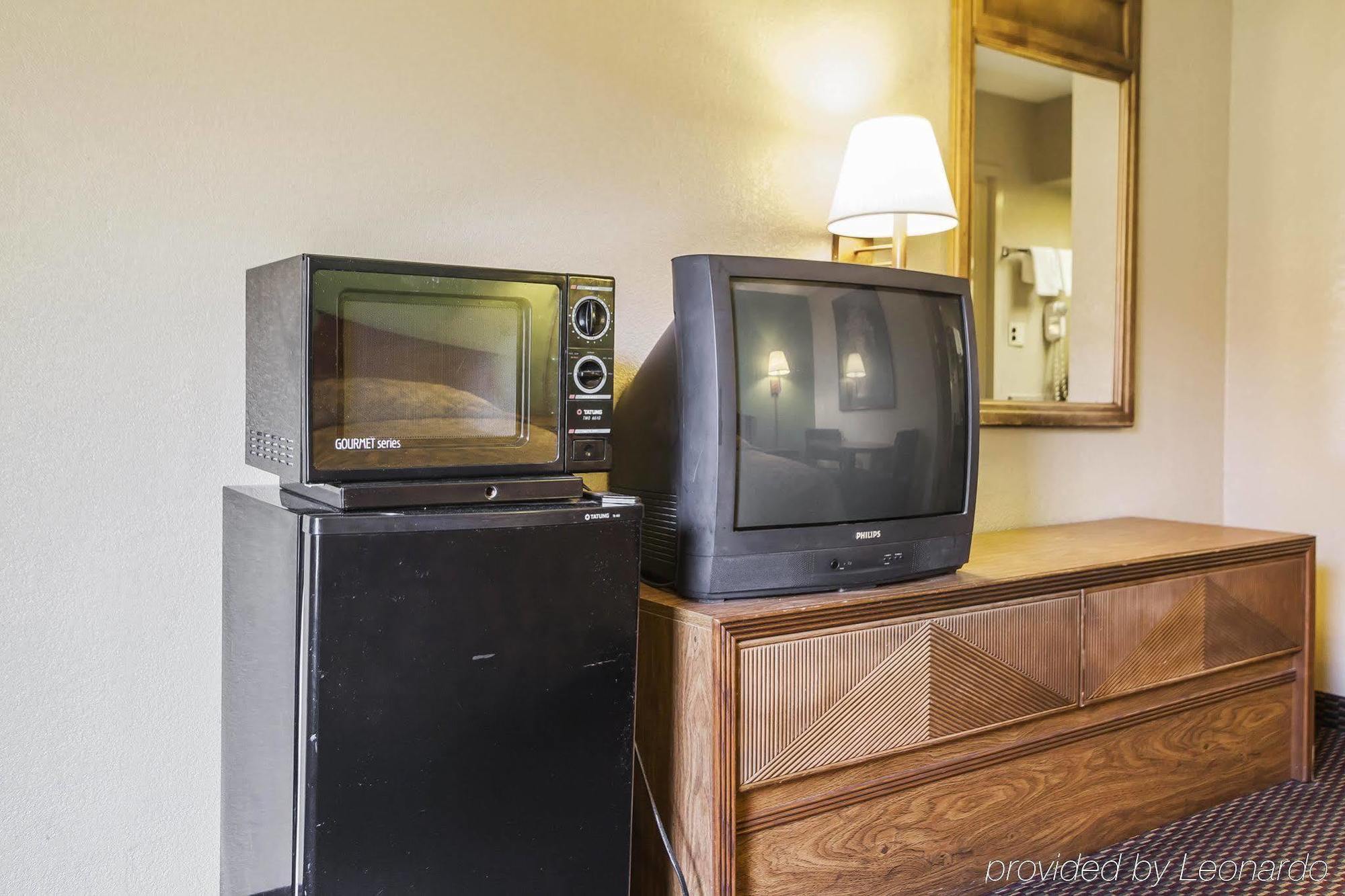 Americas Best Value Inn Hamilton Exteriör bild